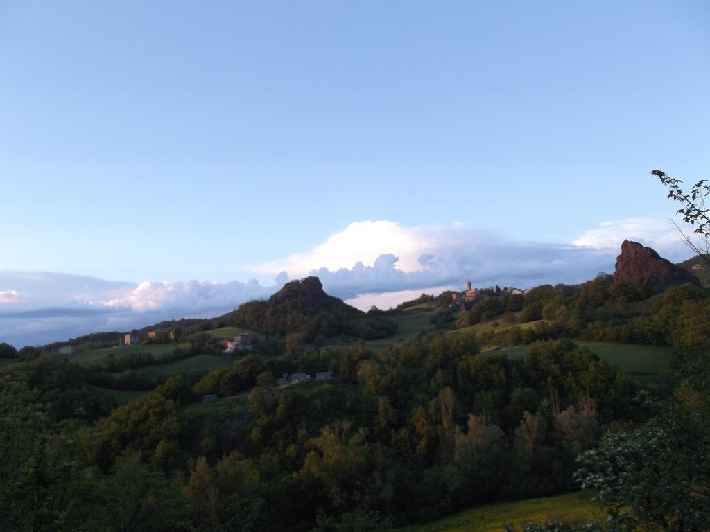 Vila La Ciastra Ed San Michel Terenzo Exteriér fotografie